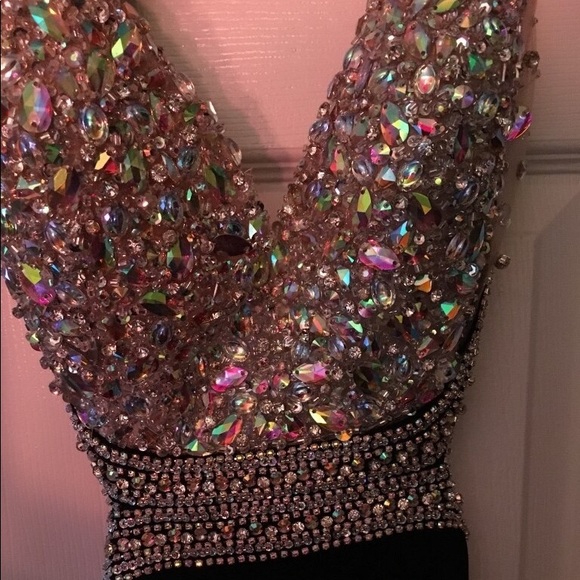 Floor length formal dress - Picture 5 of 7